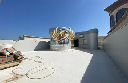 Villa - 2 Bedrooms - 4 Bathrooms for rent in Khuzam - Ras Al Khaimah