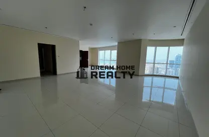 Apartment - 3 Bedrooms - 5 Bathrooms for rent in Beach Tower 1 - Al Khan Lagoon - Al Khan - Sharjah