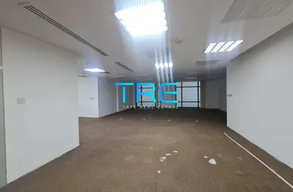 Office Space - Studio - 1 Bathroom for rent in Corniche Road - Abu Dhabi