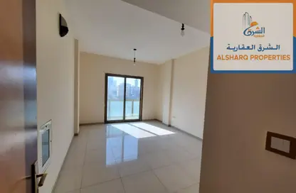 شقة - غرفة نوم - 1 حمام للايجار في مساكن كورنيش عجمان - طريق كورنيش عجمان - عجمان