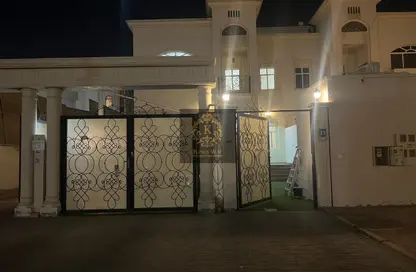 Villa - 4 Bedrooms - 6 Bathrooms for rent in Mohamed Bin Zayed City - Abu Dhabi