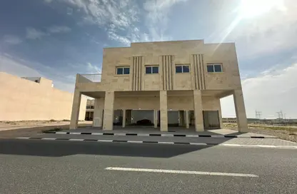 عمارة بالكامل - استوديو للبيع في حوشي - البادي - الشارقة