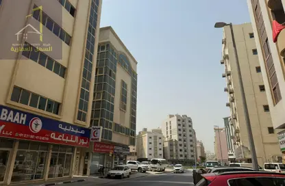 عمارة بالكامل - استوديو - 8 حمامات للبيع في بناء النباعة - النبعة - الشرق - الشارقة
