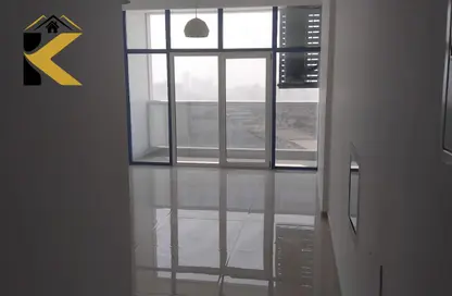 Apartment - 1 Bedroom - 2 Bathrooms for rent in Gate Tower 1 - Musheiref - Ajman