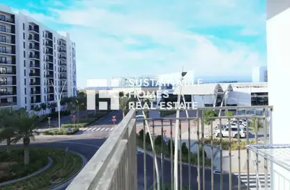 Apartment - Studio - 1 Bathroom for rent in Waters Edge - Yas Island - Abu Dhabi