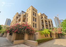 صورة لـ التصميم الخارجي للمبنى في زعفران 1